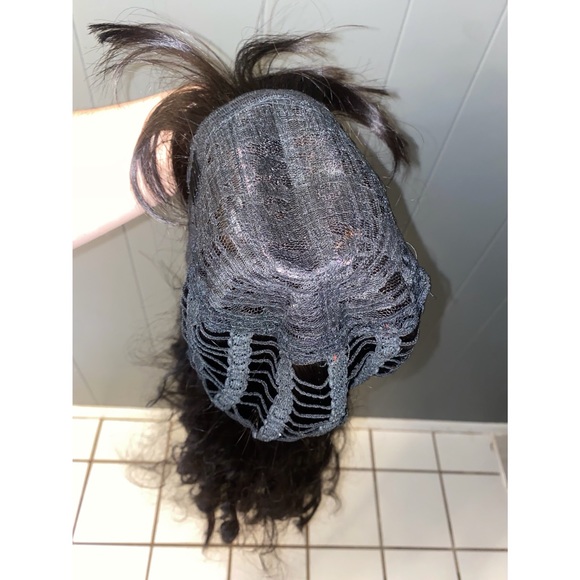 Synthetic 25 inch layered brown wavy wig with bangs - Picture 2 of 4